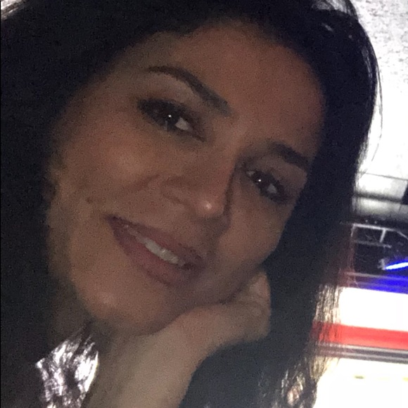 Meet your Posher, Mahasti - Picture 1 of 1